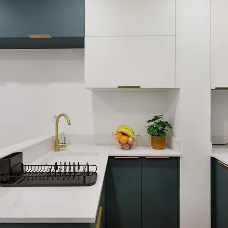 Apartment Petite Charm In Old *