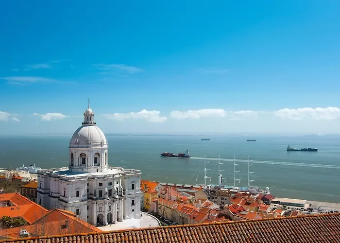 Petite Charm In Old *